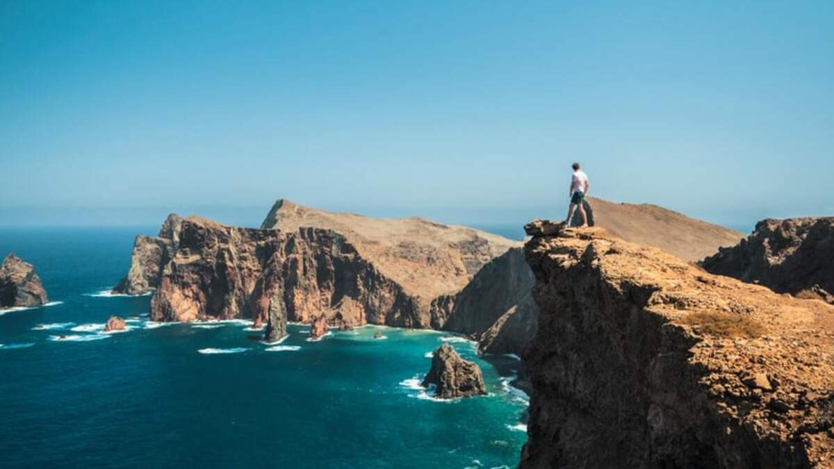 Мадейра разрешит въезд туристам, привитым любой вакциной