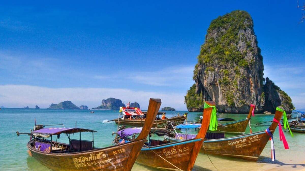 Таиланд откроет для иностранных путешественников 17 провинций