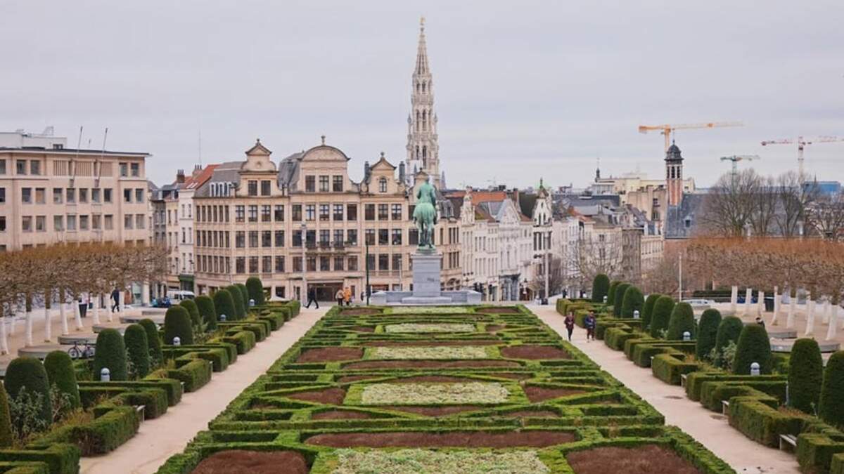 Бельгія відновлює COVID-обмеження, які раніше скасувала: що зміниться - Travel