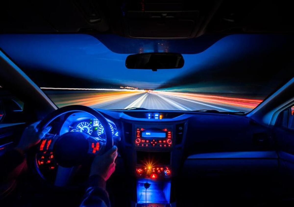 Нічна їзда: правила, які повинен знати кожен водій, щоб бути у безпеці Нічна їзда: правила, які повинен знати кожен водій, щоб бути у безпеці