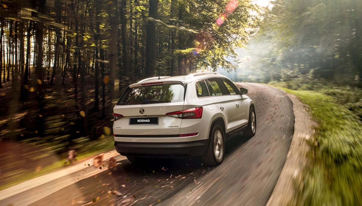 Куди поїхати машиною у жовтні: 10 цікавих напрямків в Україні Куди поїхати машиною у жовтні: 10 цікавих напрямків в Україні