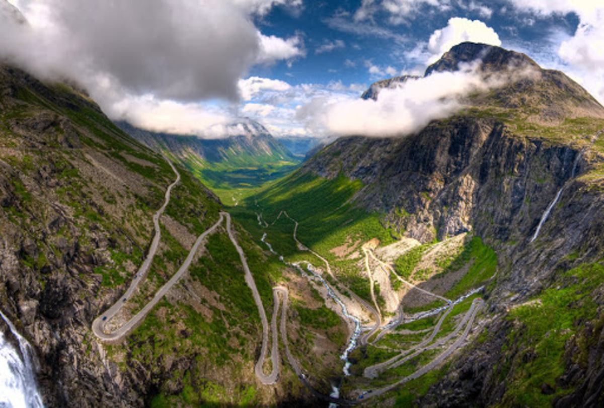 Удивительная Лестница троллей: самая популярная горная трасса в Норвегии