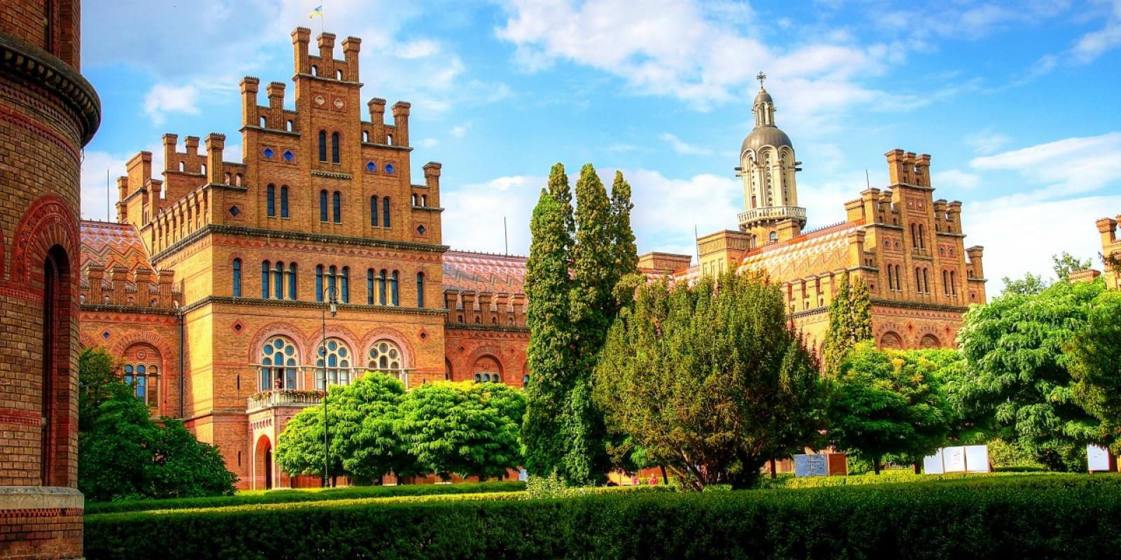 Куди найчастіше їздять в Україні: популярні локації серед туристів Куди найчастіше їздять в Україні: популярні локації серед туристів