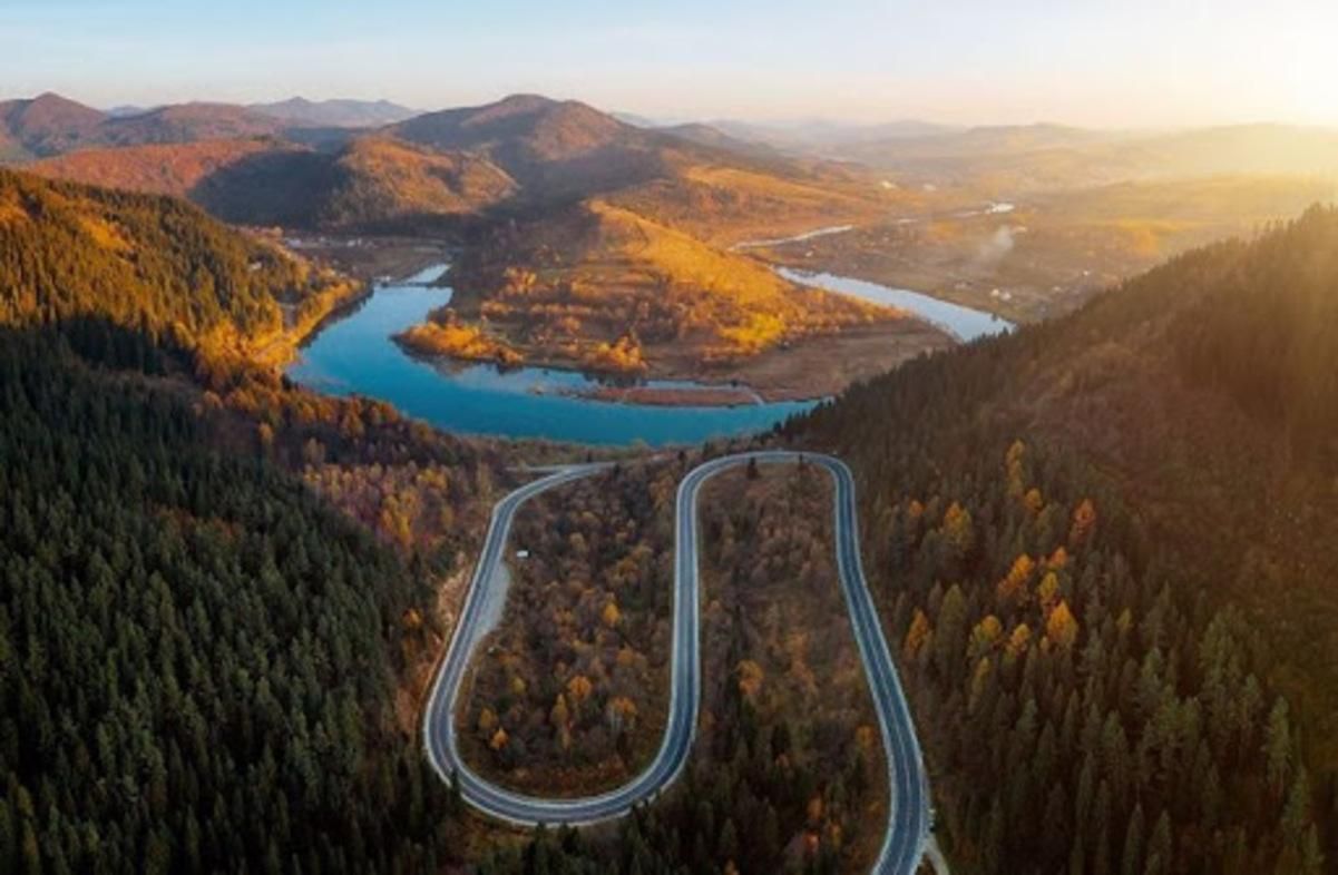 "Турківська вісімка": мальовнича дорога-серпантин "Турківська вісімка": мальовнича дорога-серпантин