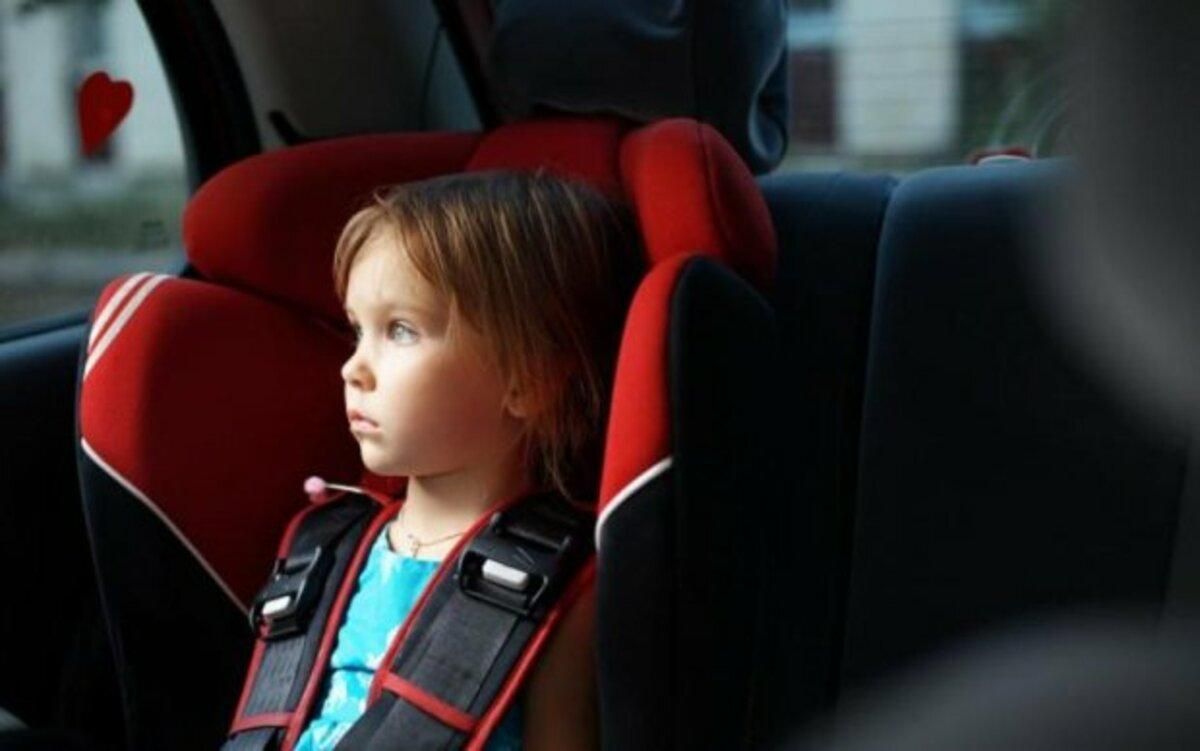 Дети в автомобиле: правила перевозки во время путешествия по Европе