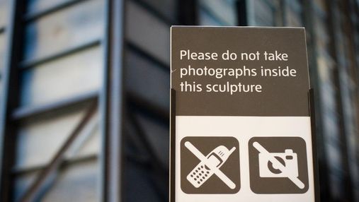 Ніяких селфі: в яких туристичних місцях категорично заборонено робити фото