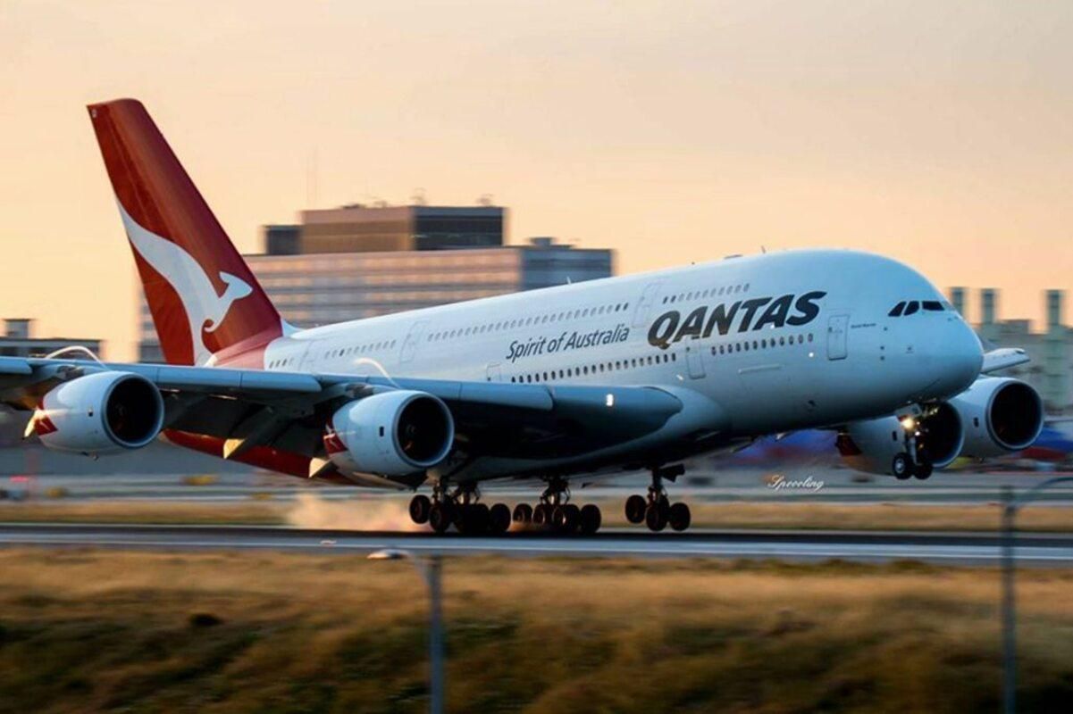 Авіакомпанія Qantas Airlines має намір не пускати пасажирів без щеплень від Covid-19: що відомо