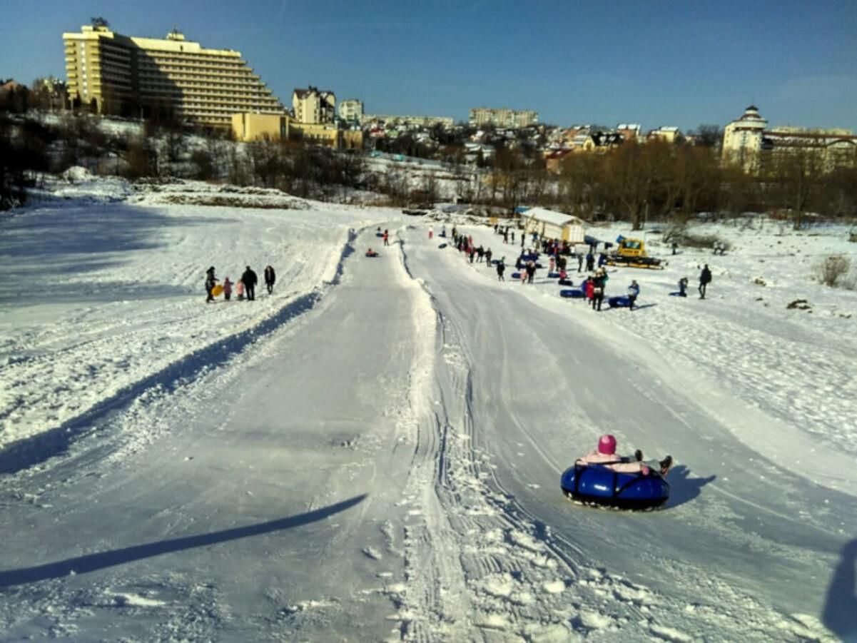 В Трускавце открыли трассу для катания на тюбах - цены В Трускавце открыли трассу для катания на тюбах - цены
