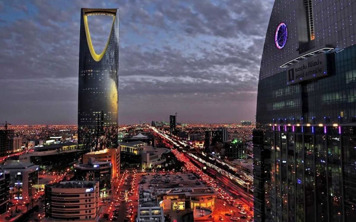 Саудовская Аравия продлила запрет на пассажирские авиаперелеты