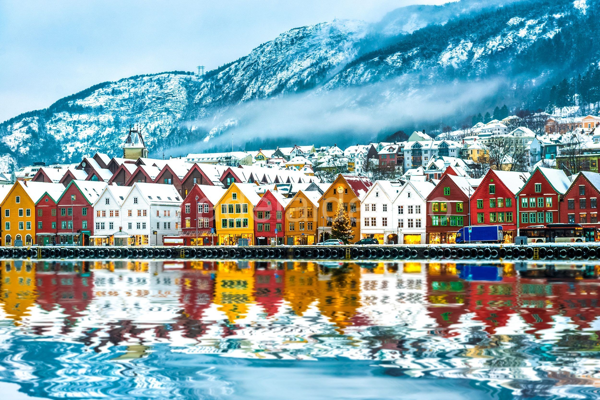 Норвегія вводить обов'язкове тестування на COVID-19 для всіх мандрівників