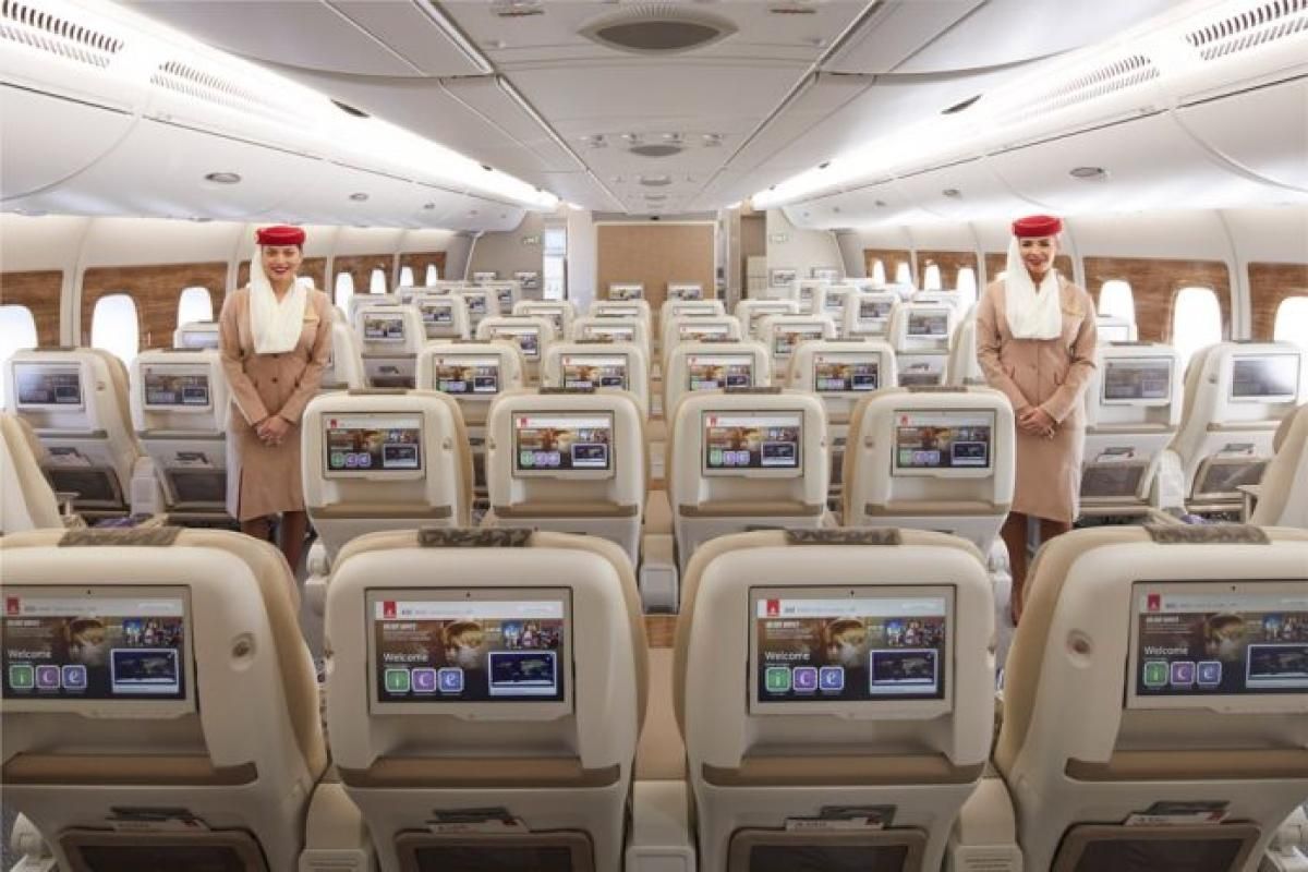 Авіакомпанія Emirates Airlines Авіакомпанія Emirates Airlines