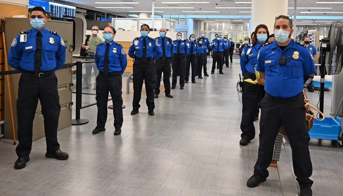 Нові правила подорожей до США набули чинності: що слід знати українцям Нові правила подорожей до США набули чинності: що слід знати українцям