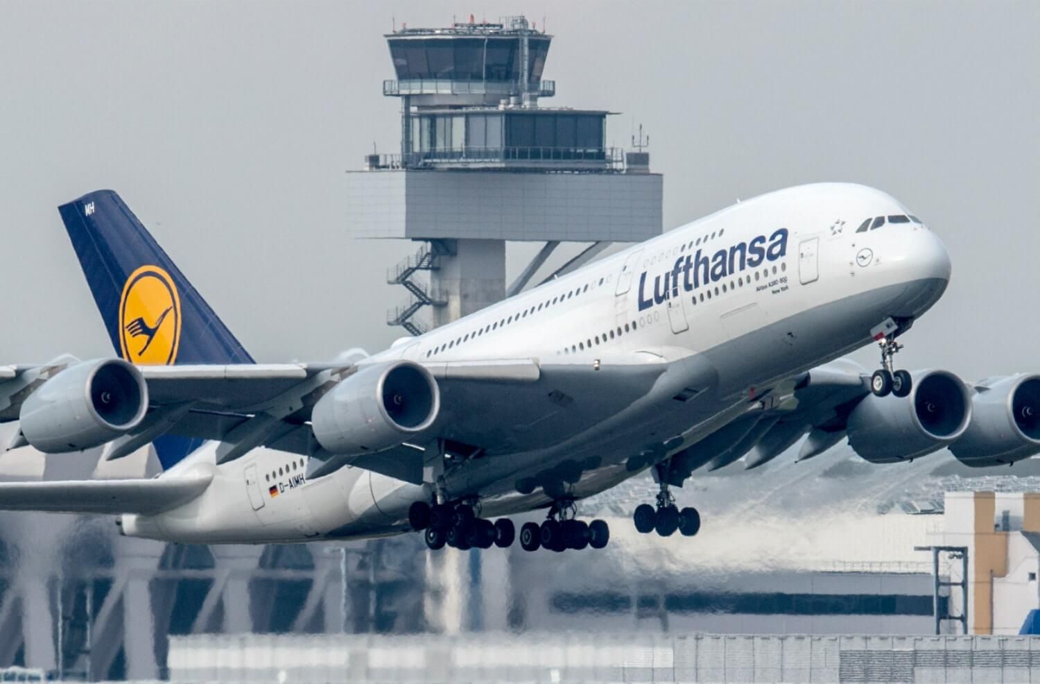 Авіакомпанія Lufthansa не пускатиме на борт пасажирів у звичайних масках