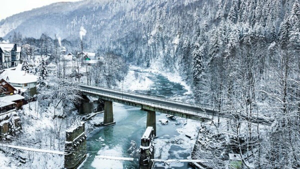 Что стоит увидеть вблизи Буковеля: видео Что стоит увидеть вблизи Буковеля: видео