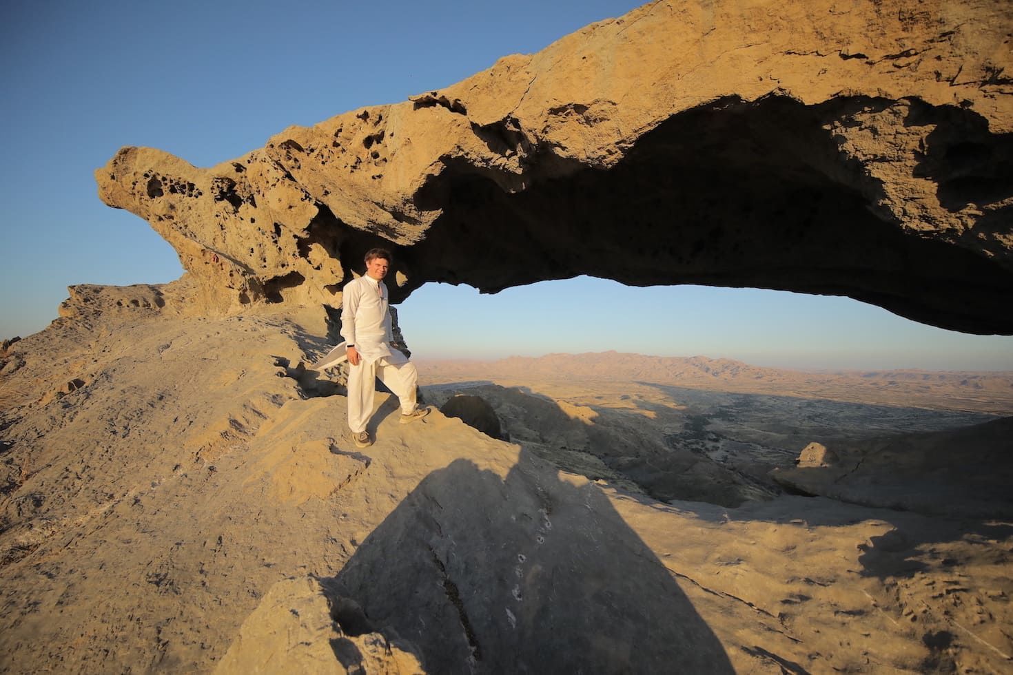 Дмитрий Комаров сумел показать место, где по легенде, встретились Адам и Ева Дмитрий Комаров сумел показать место, где по легенде, встретились Адам и Ева