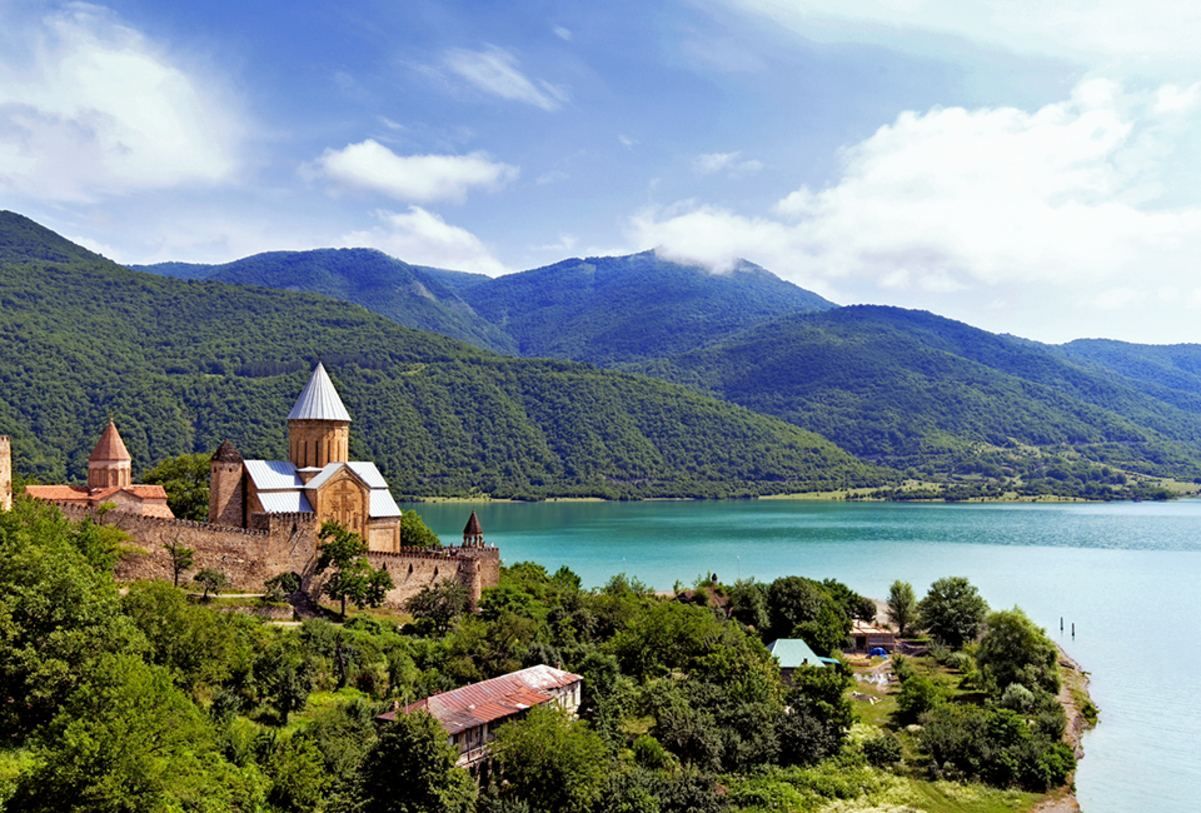 Грузия открывает свои границы для украинцев Грузия открывает свои границы для украинцев