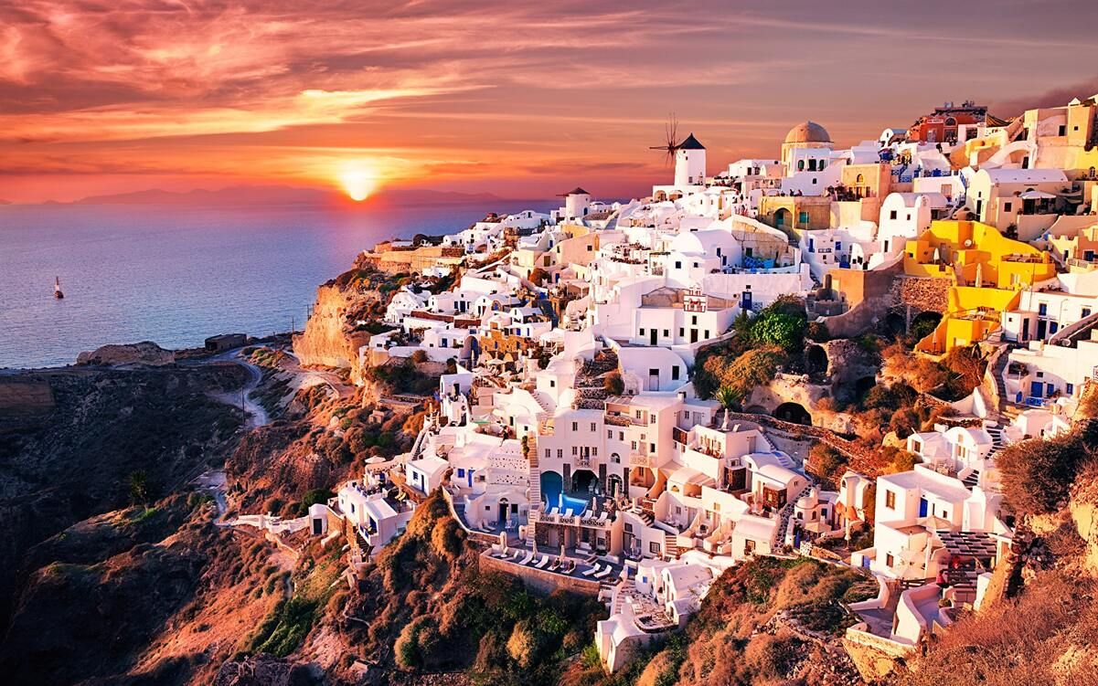 Греція планує з середини травня відкритися для туристів