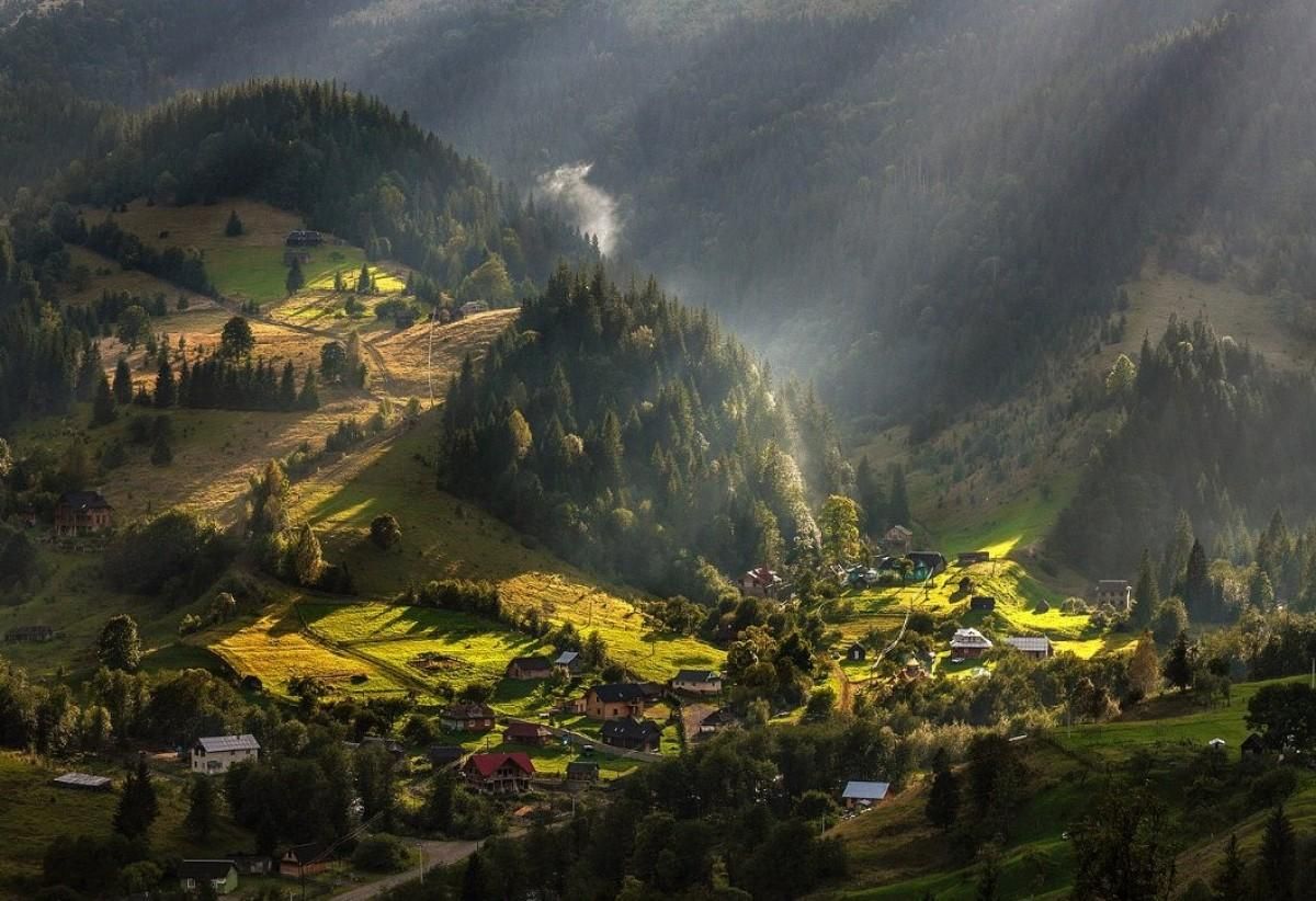 Дземброня – самое высокогорное село украинских Карпат Дземброня – самое высокогорное село украинских Карпат