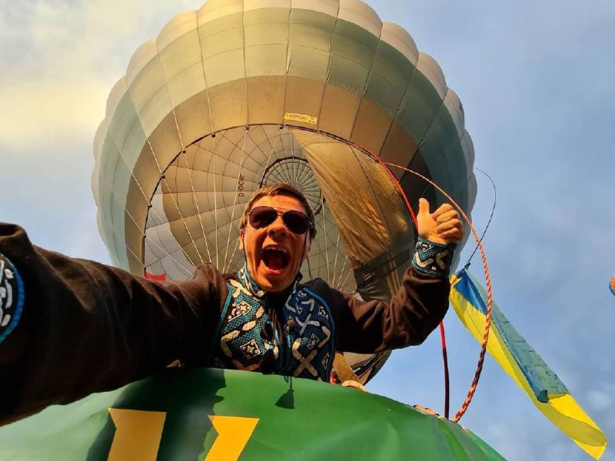 Програма "Мандруй Україною з Дмитром Комаровим" Програма "Мандруй Україною з Дмитром Комаровим"