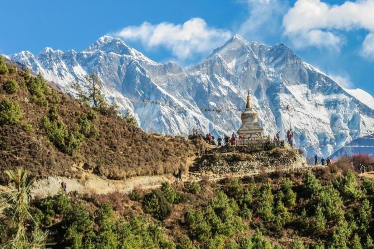 У Непалі застрягли 80 українських туристів