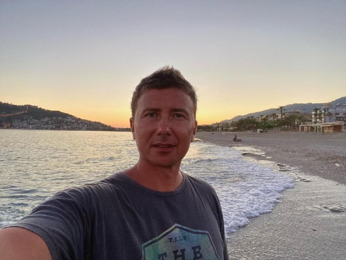 Андрій Буренок Андрій Буренок