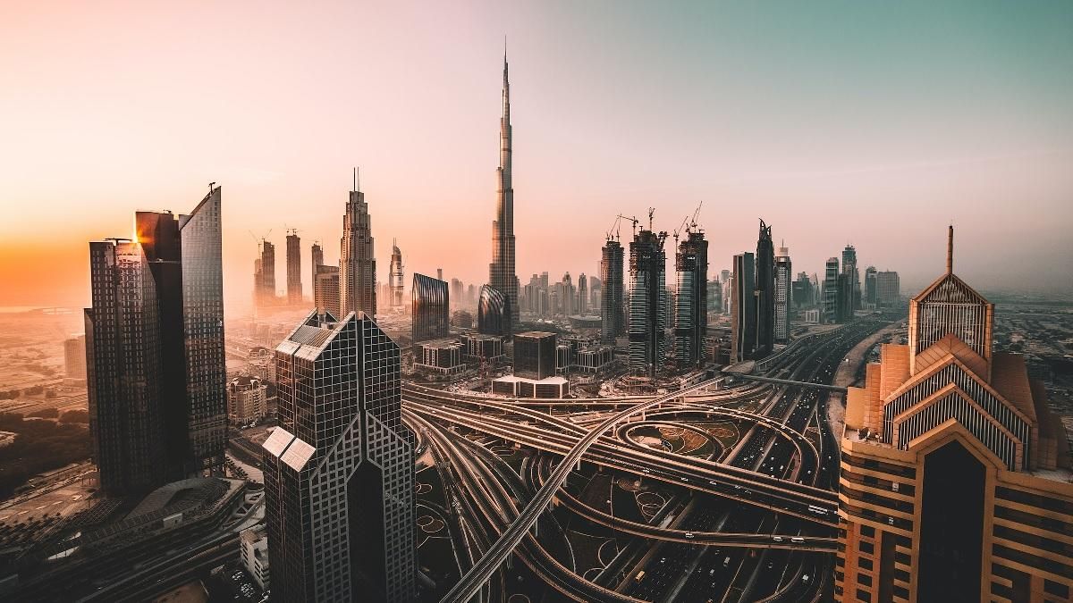 Найвищий будинок світу і не тільки: чим зможе здивувати Дубаї