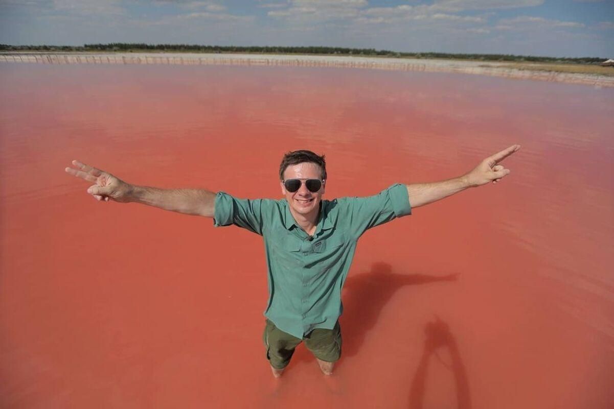 Дмитрий Комаров показал уникальный подземный spa-отель и рассказал секрет Лемурийского озера Дмитрий Комаров показал уникальный подземный spa-отель и рассказал секрет Лемурийского озера