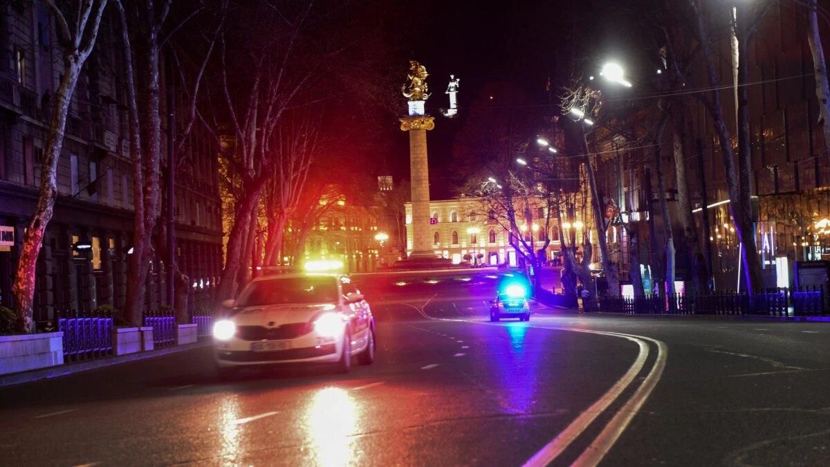 Грузія скасувала комендантську годину та носіння масок на вулиці Грузія скасувала комендантську годину та носіння масок на вулиці