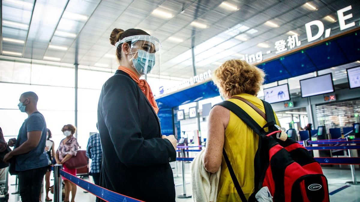 Во Франции вводят платное текстурирование на COVID-19 для туристов Во Франции вводят платное текстурирование на COVID-19 для туристов