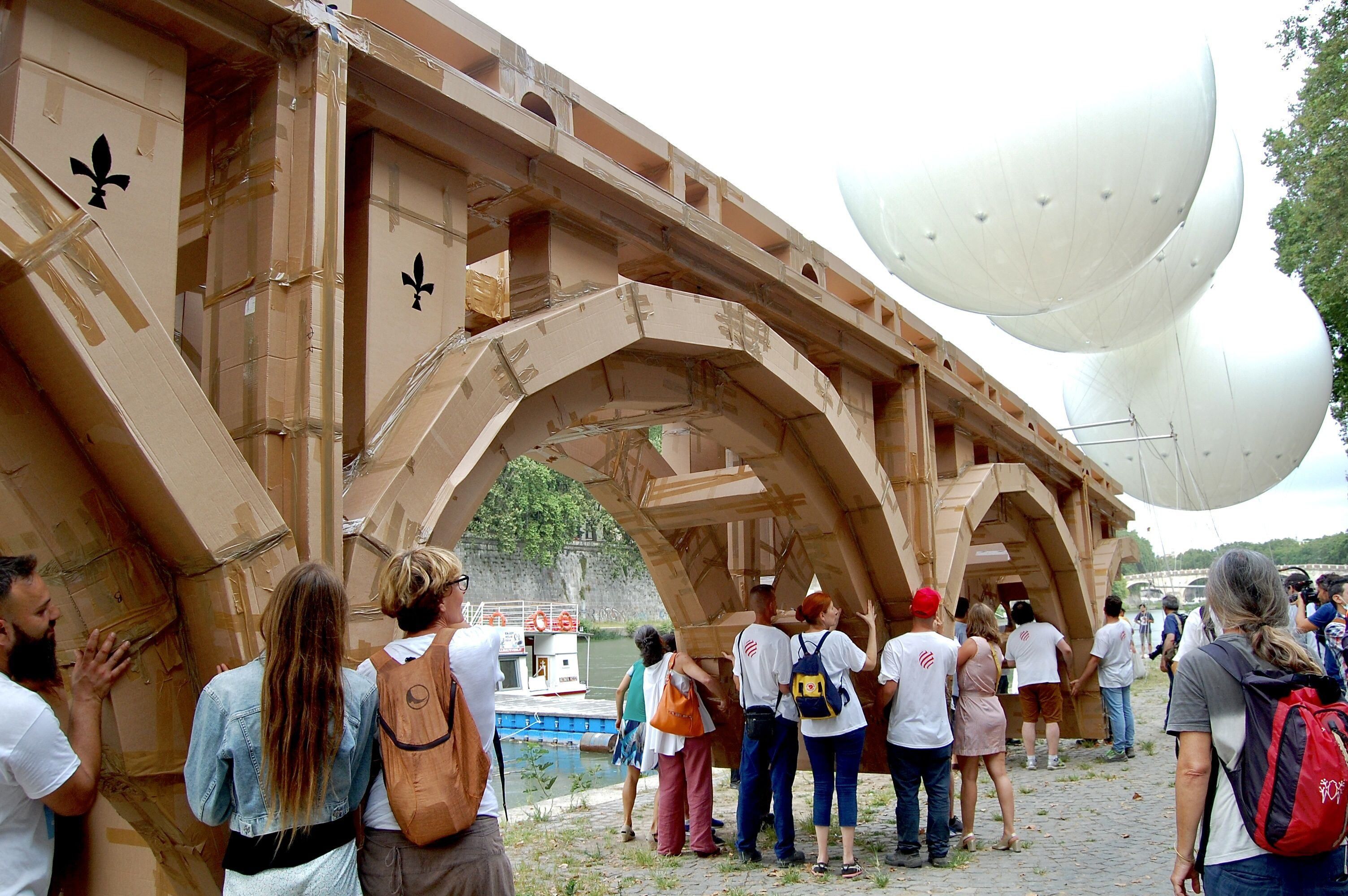 В Риме создали летающий мост по проекту Микеланджело: невероятные фото