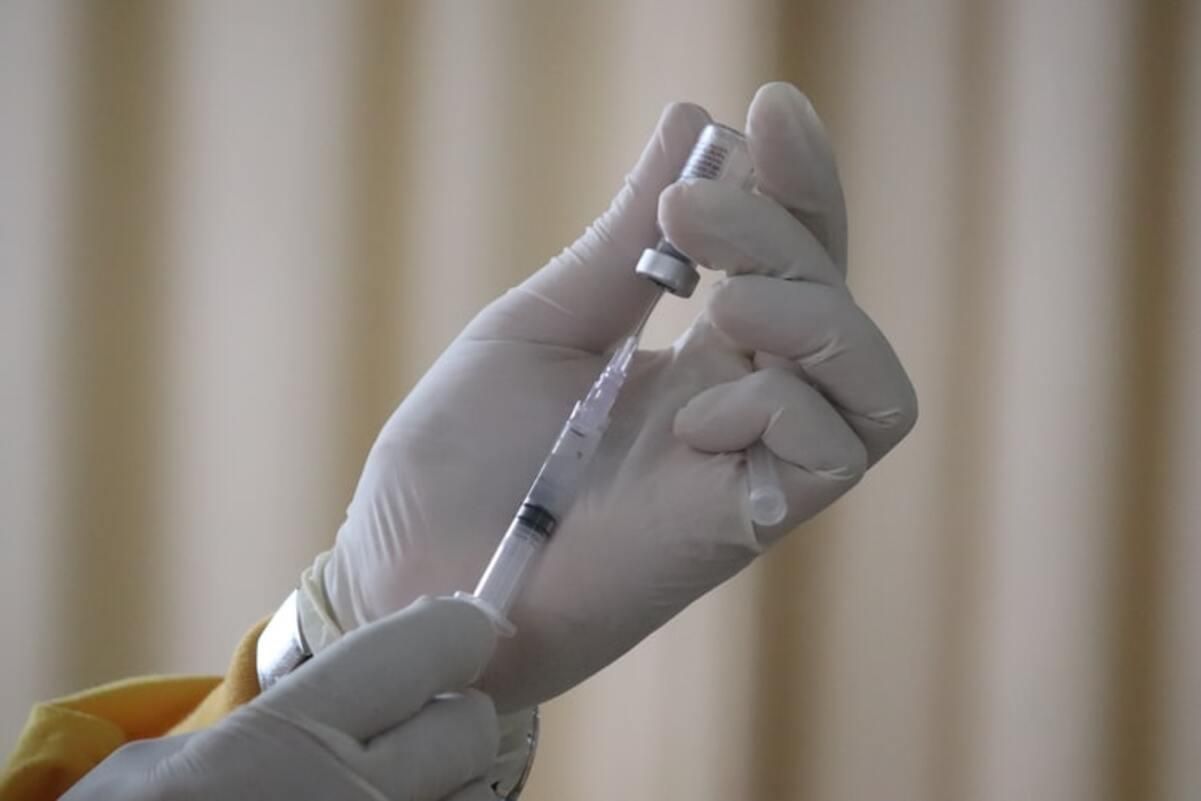 ЄС планує дозволити в'їзд щепленим китайською вакциною CoronaVac, – Ляшко