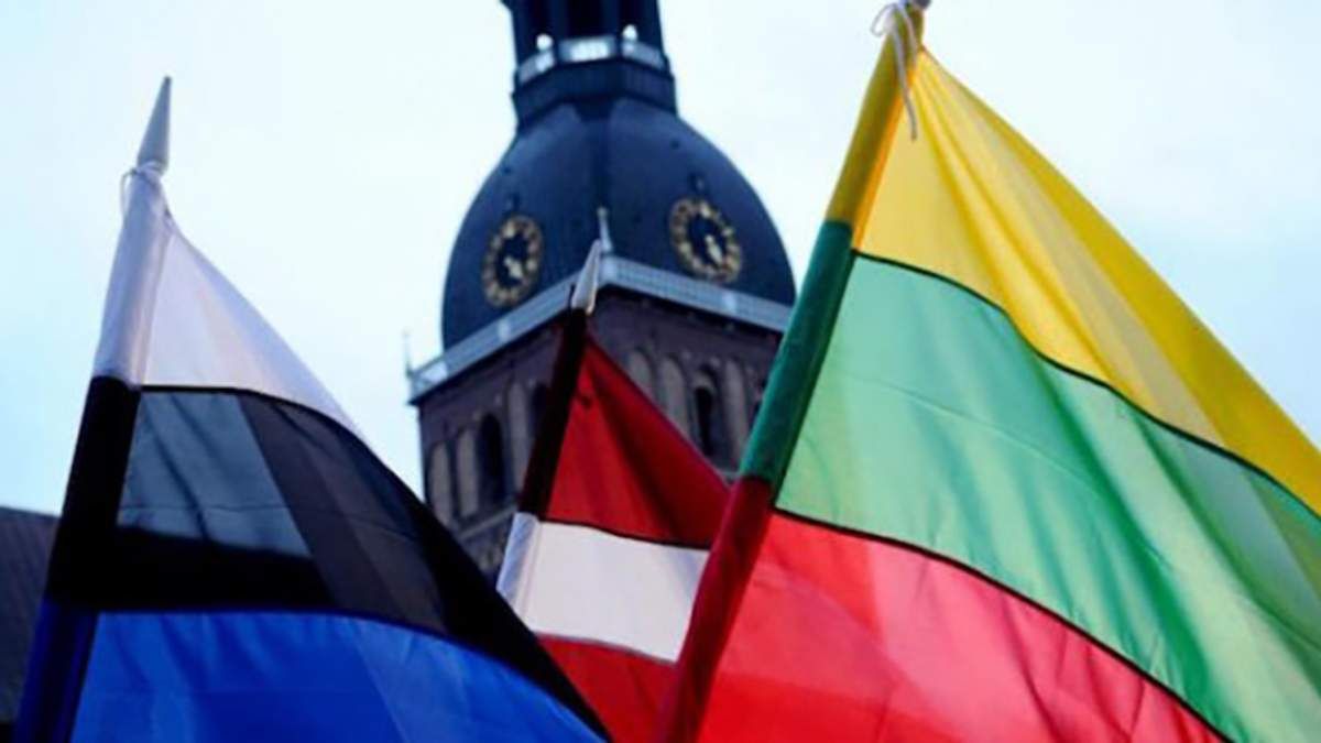Естонія, Латвія і Литва відкрили кордони для українців