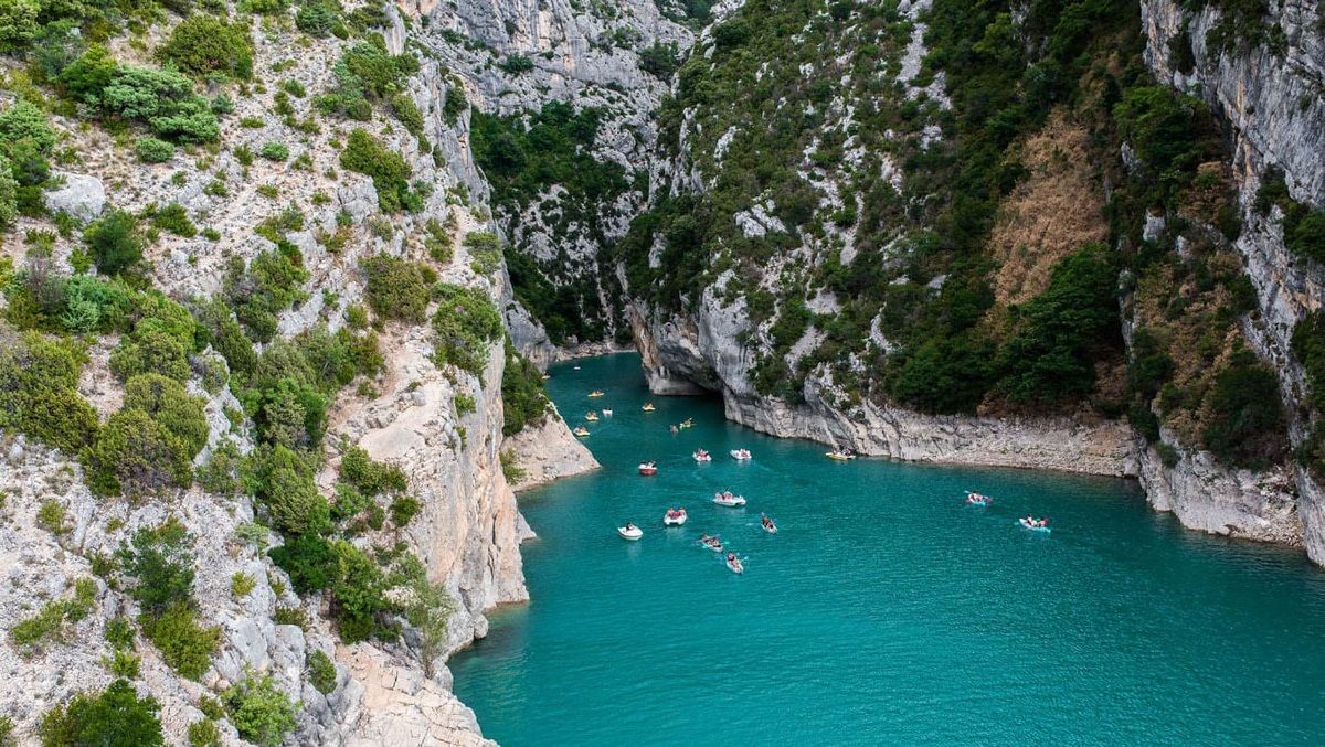 15 удивительных мест во Франции, где нет толпы туристов фото - Travel