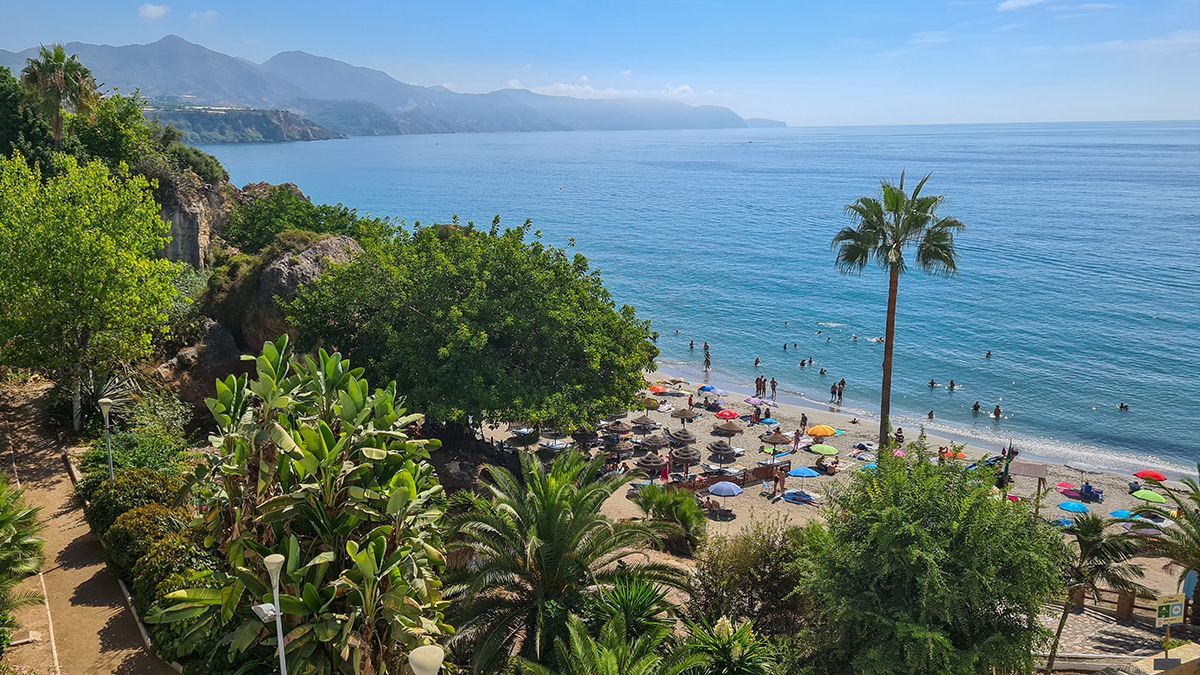 В Испании отдыхающие помогли копам поймать контрабандистов В Испании отдыхающие помогли копам поймать контрабандистов