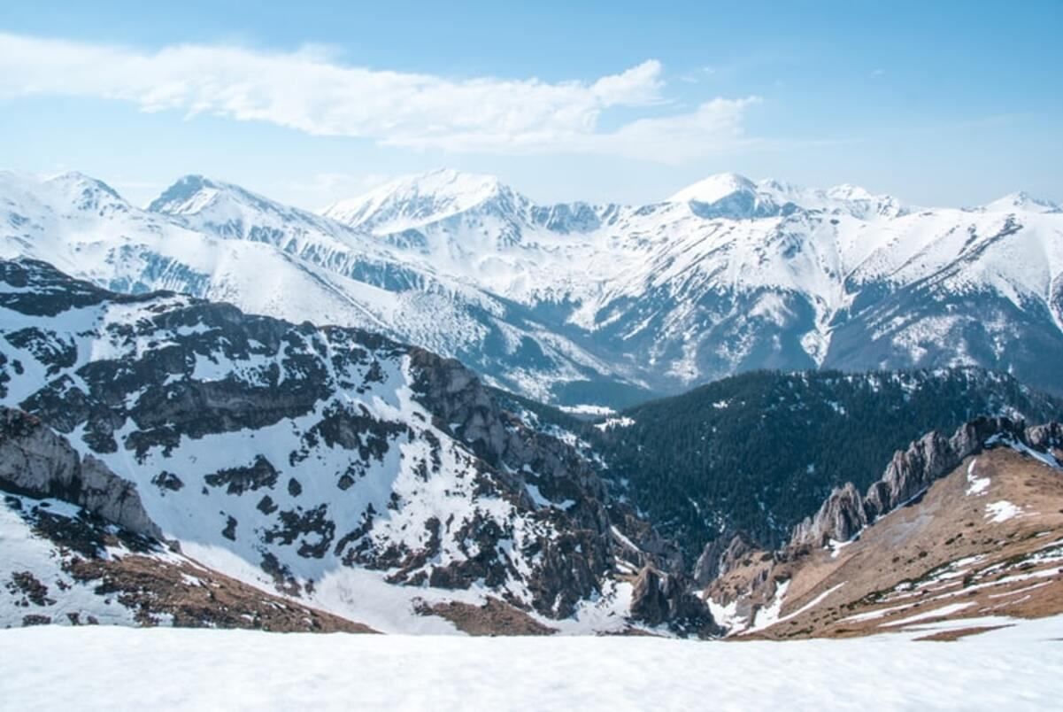 На популярные горнолыжные курорты Болгарии и Словакии: SkyUp анонсировала зимние рейсы - Travel