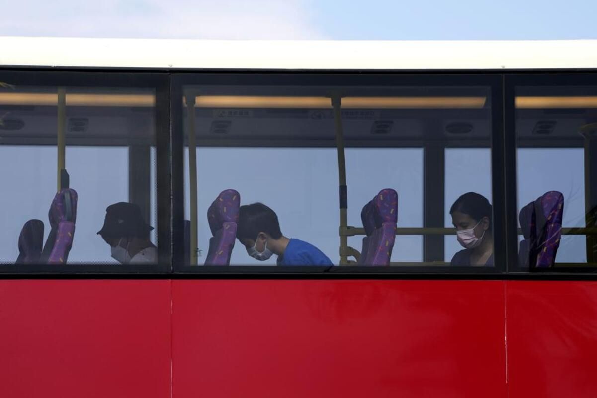 У Гонконзі запустили автобусний тур для тих хто хоче виспатися