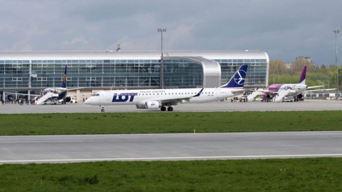 Авіакомпанія LOT відкриває новий напрямок зі Львова до Зеленої Гури