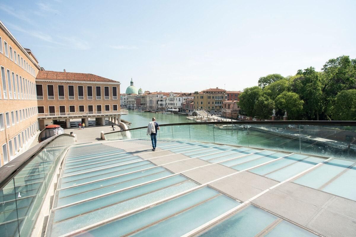 У Венеції закриють скляний Міст Конституції: з чим це пов'язано - Travel