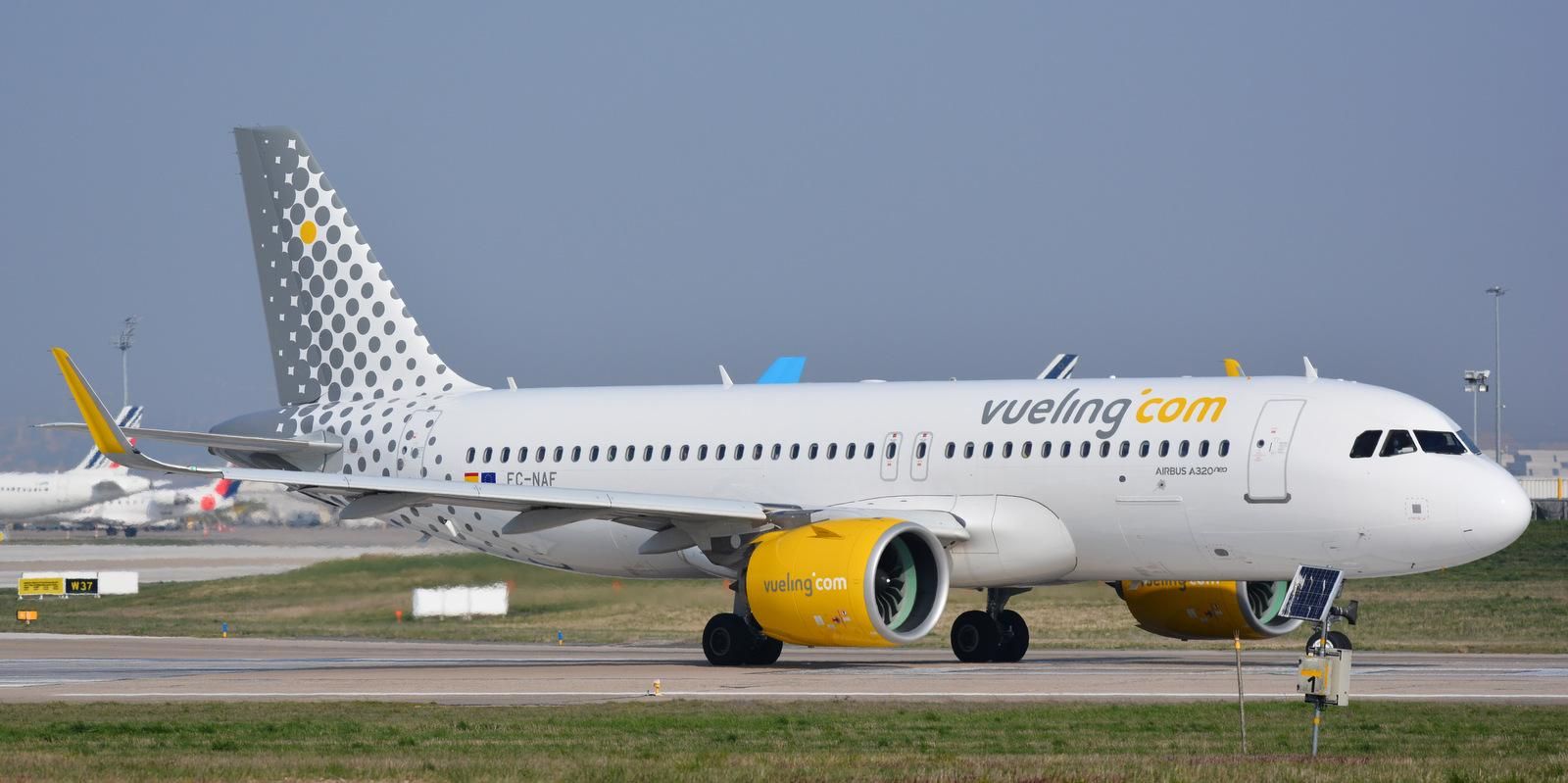 Іспанський лоукостер Vueling влаштував розпродаж квитків до Парижа: ціни - Travel Іспанський лоукостер Vueling влаштував розпродаж квитків до Парижа: ціни - Travel