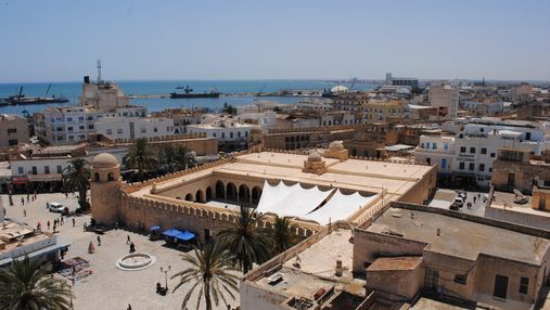Туніс пом'якшить умови в'їзду іноземним туристам: коли почнуть діяти нові правила 