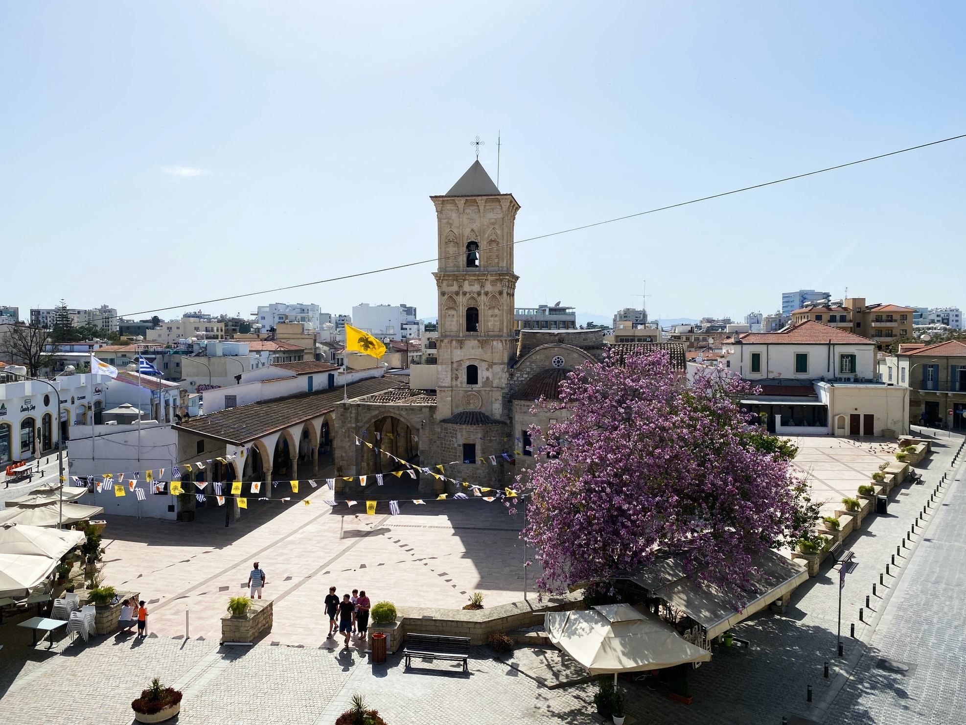 Туристи масово з'їжджаються на Кіпр: чим зумовлений ажіотаж - Travel