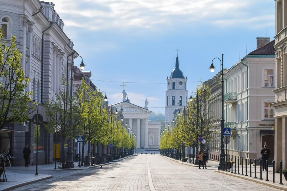 Литва дещо пом'якшила умови в'їзду для туристів з третіх країн: що нового - Travel