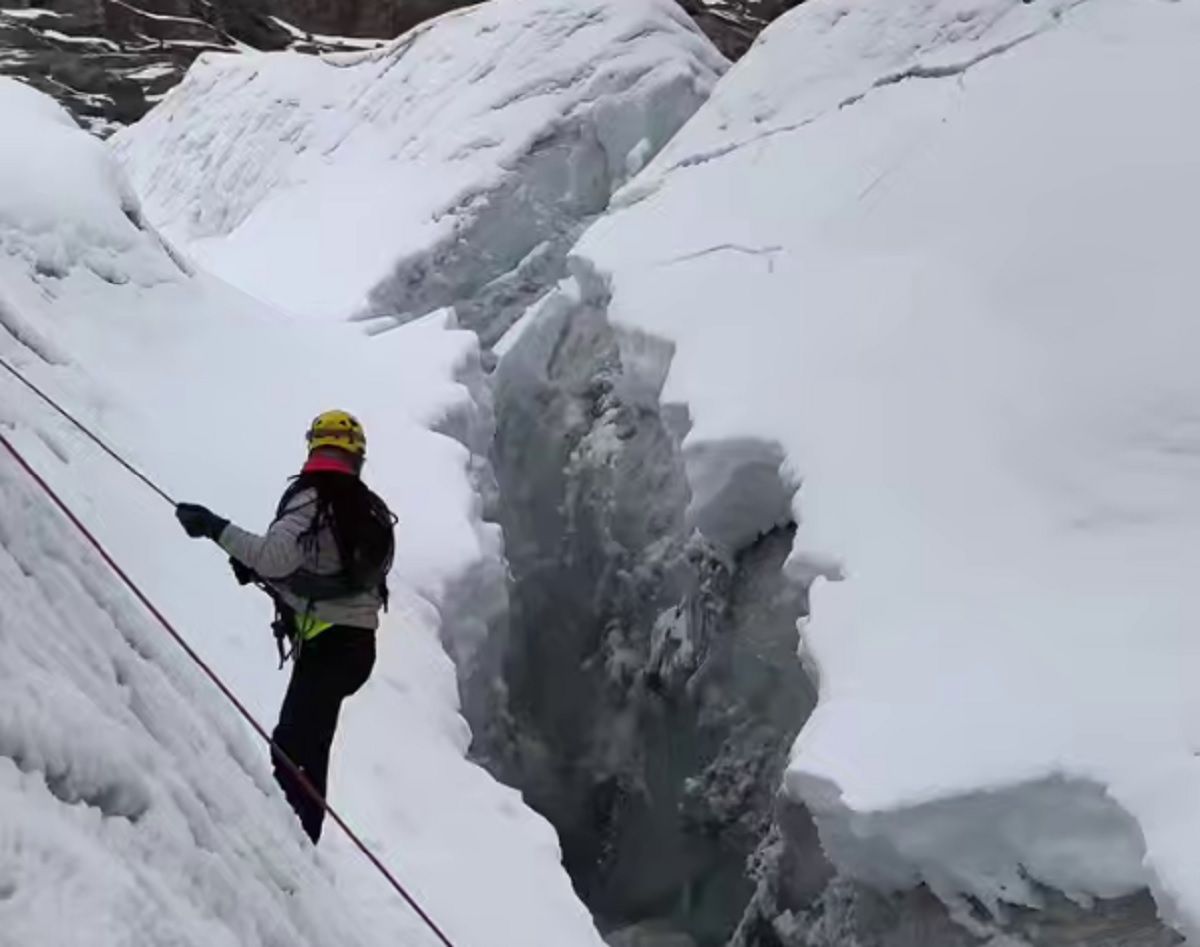 В горах Перу на глазах альпинистов раскололся ледник - смотрите видео, как треснул ледник - Travel В горах Перу на глазах альпинистов раскололся ледник - смотрите видео, как треснул ледник - Travel