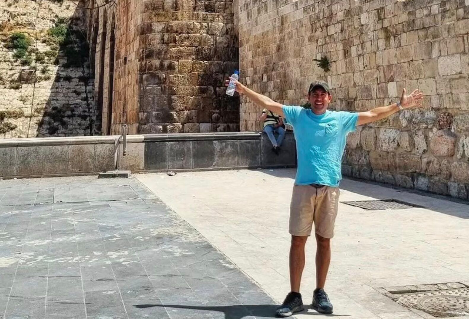 Побывавший в Сирии турист назвал эту страну безопаснее некоторых в Европе Побывавший в Сирии турист назвал эту страну безопаснее некоторых в Европе