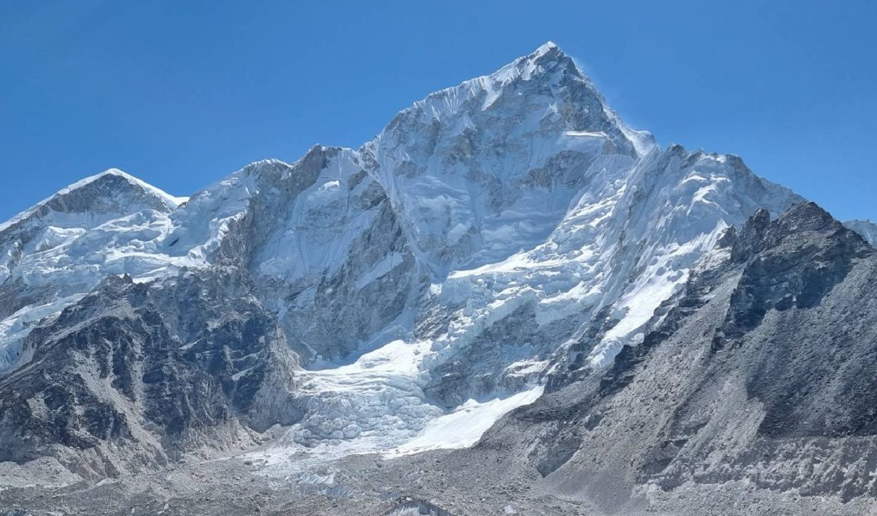 Сходження на Еверест - Непал обмежив видачу дозволів альпіністам на підйом на Еверест - Travel Сходження на Еверест - Непал обмежив видачу дозволів альпіністам на підйом на Еверест - Travel