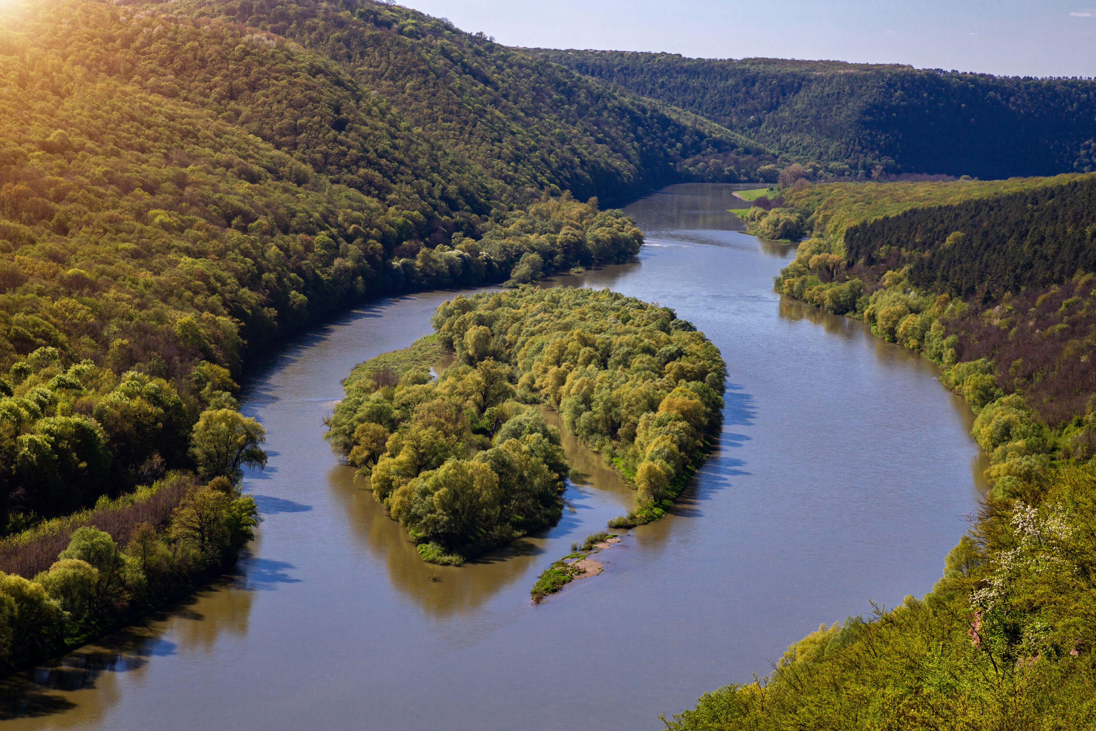 Острова Инь и Янь на Днестре - что это за место и как добраться Острова Инь и Янь на Днестре - что это за место и как добраться