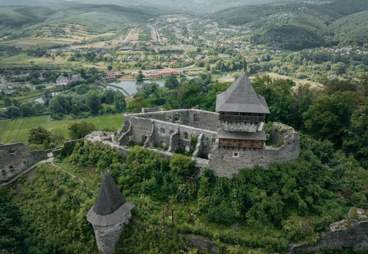 Замок у Карпатах - що відомо про Невицький замок, де знаходиться і як добратися - Travel Замок у Карпатах - що відомо про Невицький замок, де знаходиться і як добратися - Travel