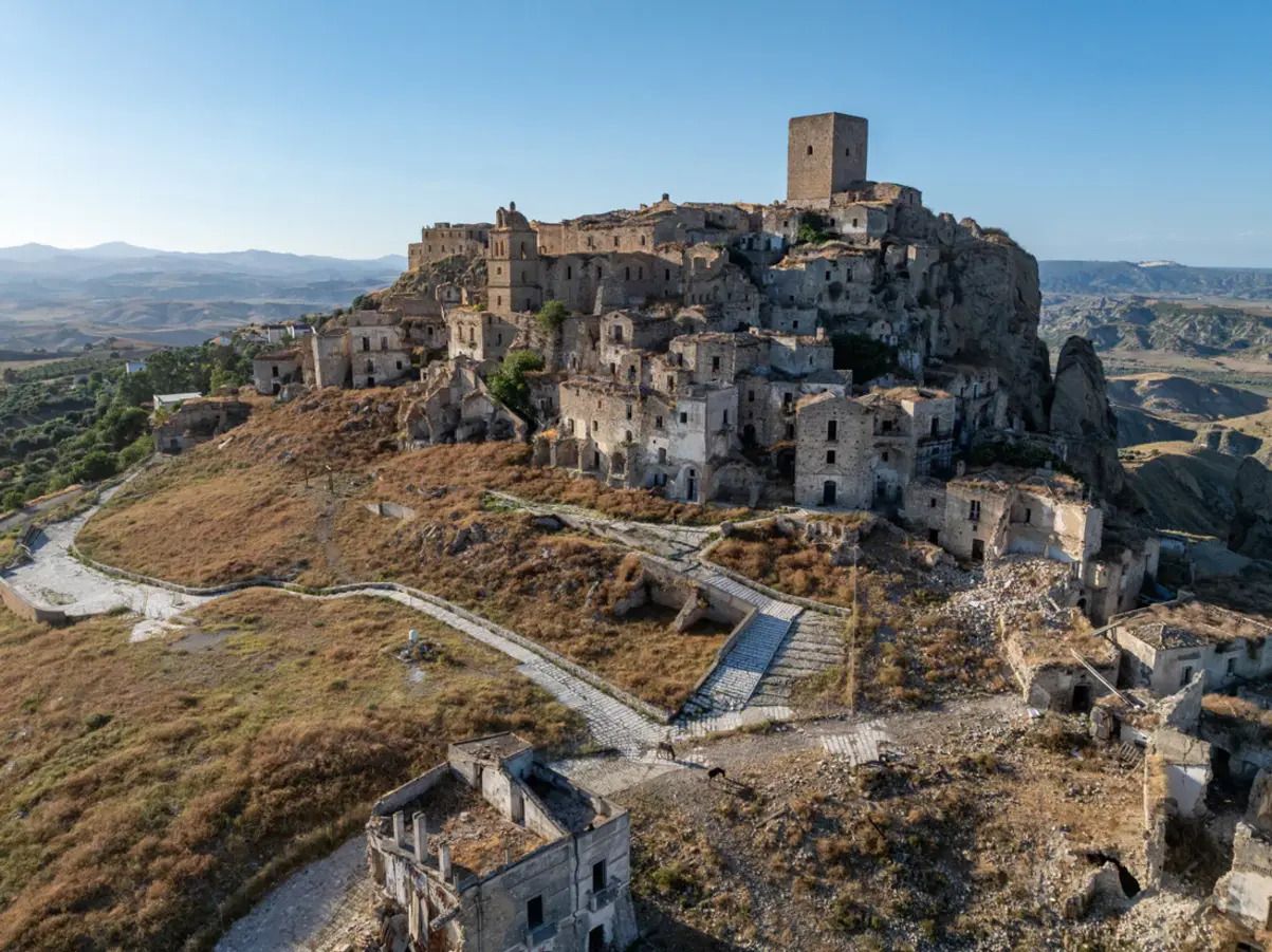Итальянский город-призрак называют одним из самых красивых в Европе - где он расположен - Travel