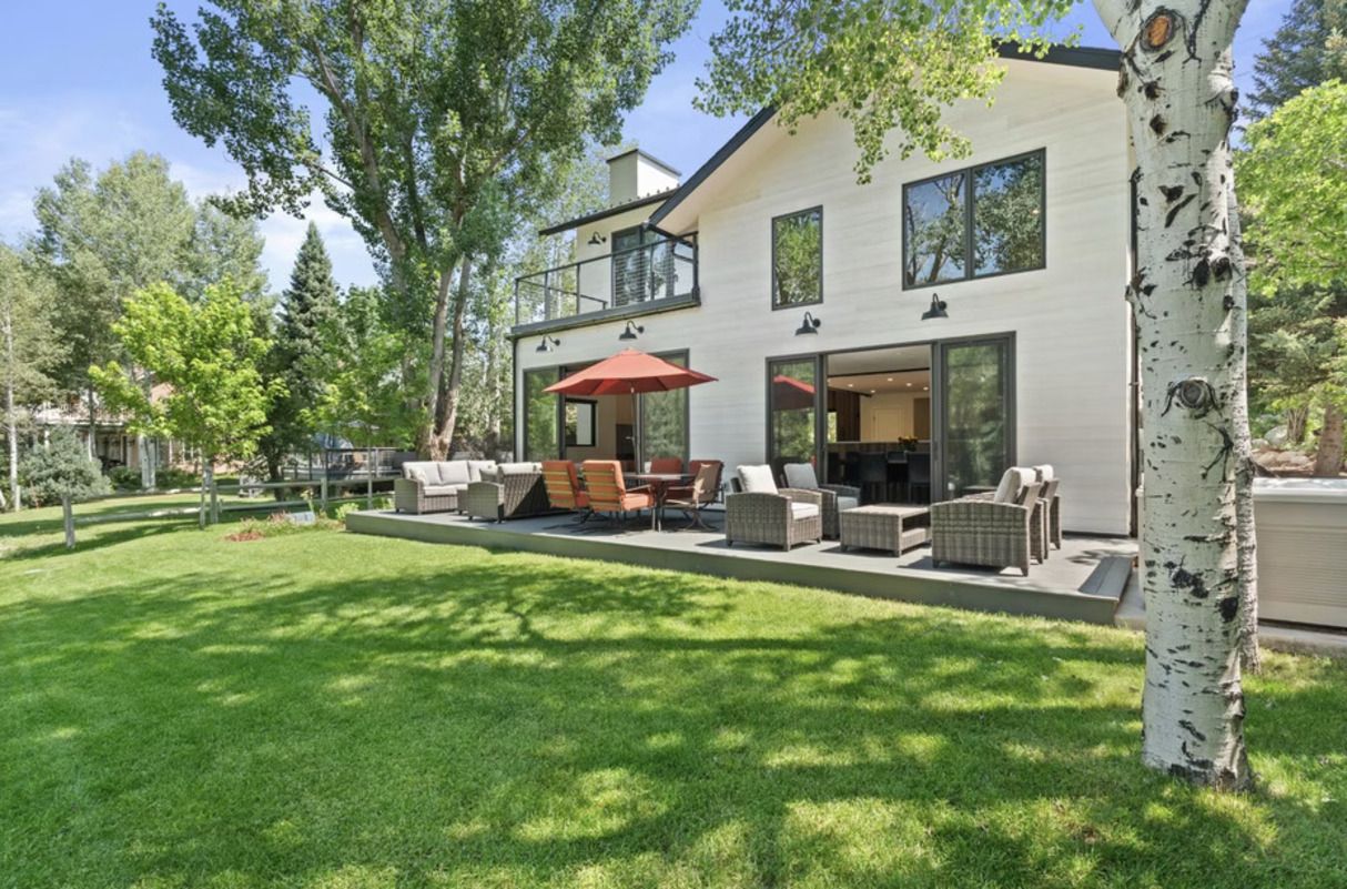 Покинутий будинок став відомим курортом -Travel