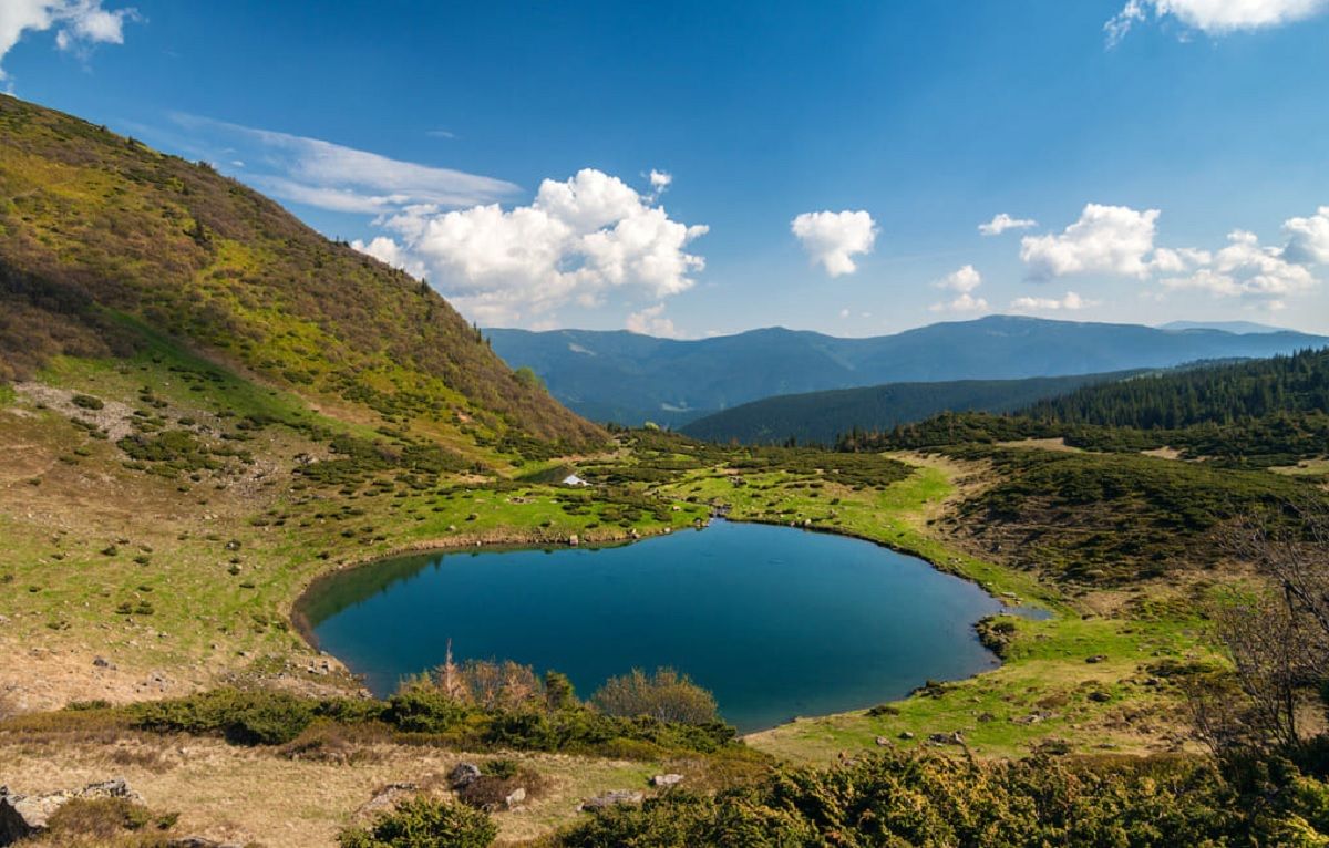 Отдых в горах - какие озера можно посетить в Карпатах - Travel